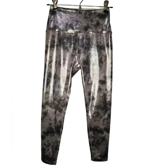 Beyond Yoga Tie Dye High Waisted Shine On Midi Legging Gray Foil XS - Picture 2 of 12